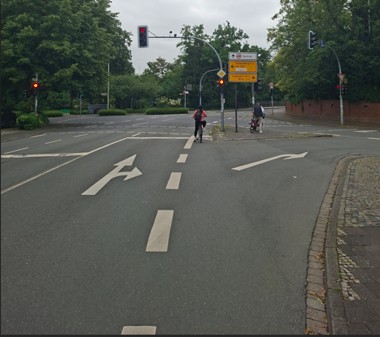 Dreisprung in Richtung Innenstadt